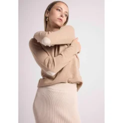 Pull col rond coudes cœurs ZAIME en cachemire new beige creme et coeurs blanc