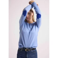 Pull col rond coudes cœurs femme ZAIME en cachemire bleu ciel et cœurs bleu roi