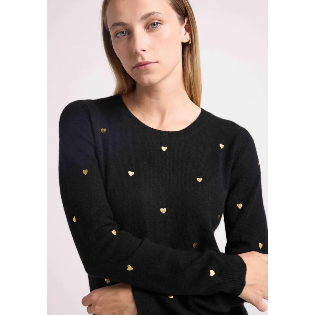 Pull col rond cœurs dores CLEMENTINE en cachemire noir et dore