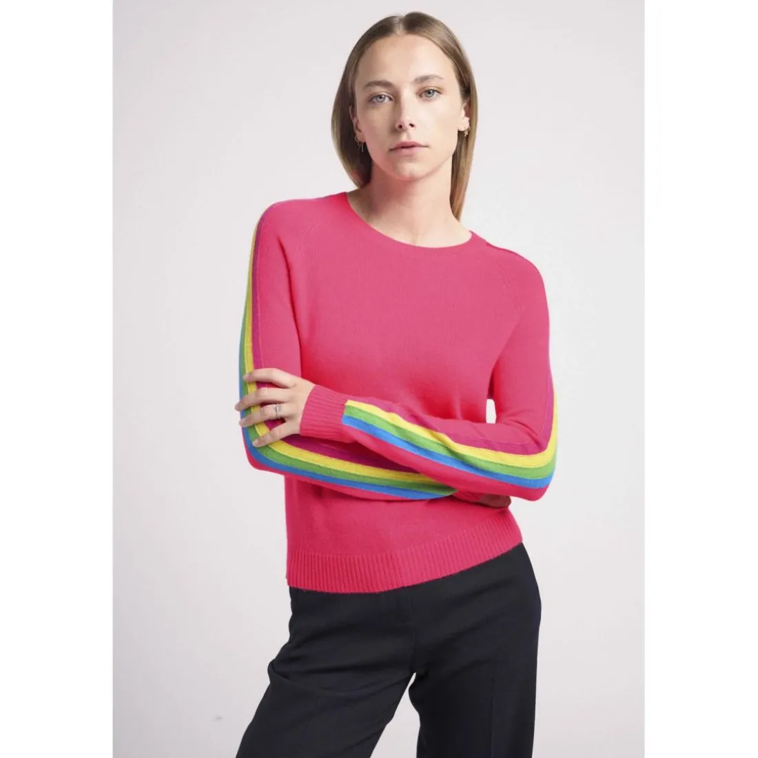 Pull col rond manches bandes arc en ciel SALSA en cachemire rose fluo
