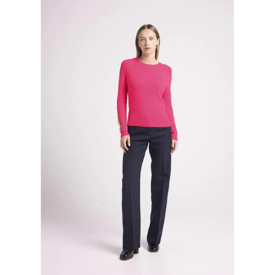 Pull col rond manches bandes arc en ciel SALSA en cachemire rose fluo