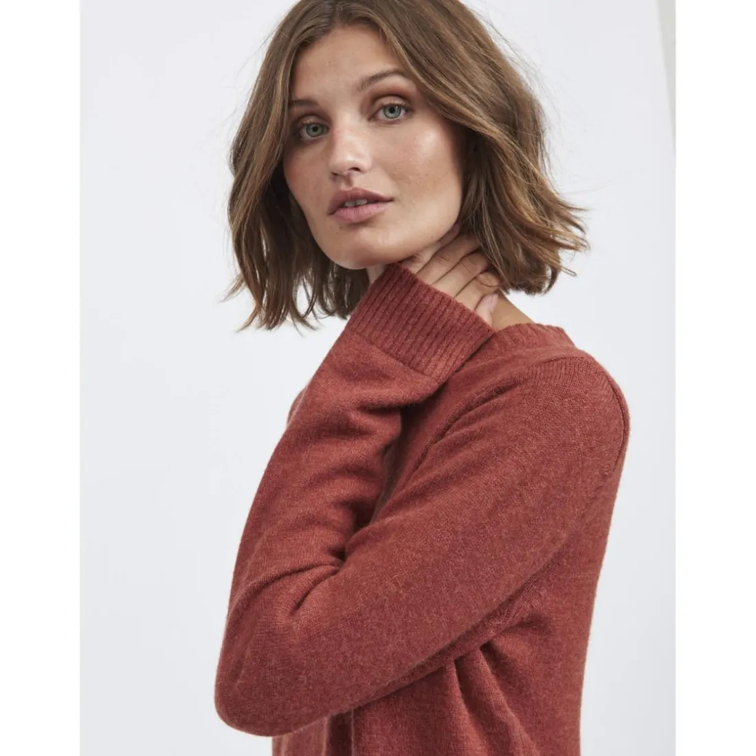 Pull col rond poignets côtelés chocolat en viscose