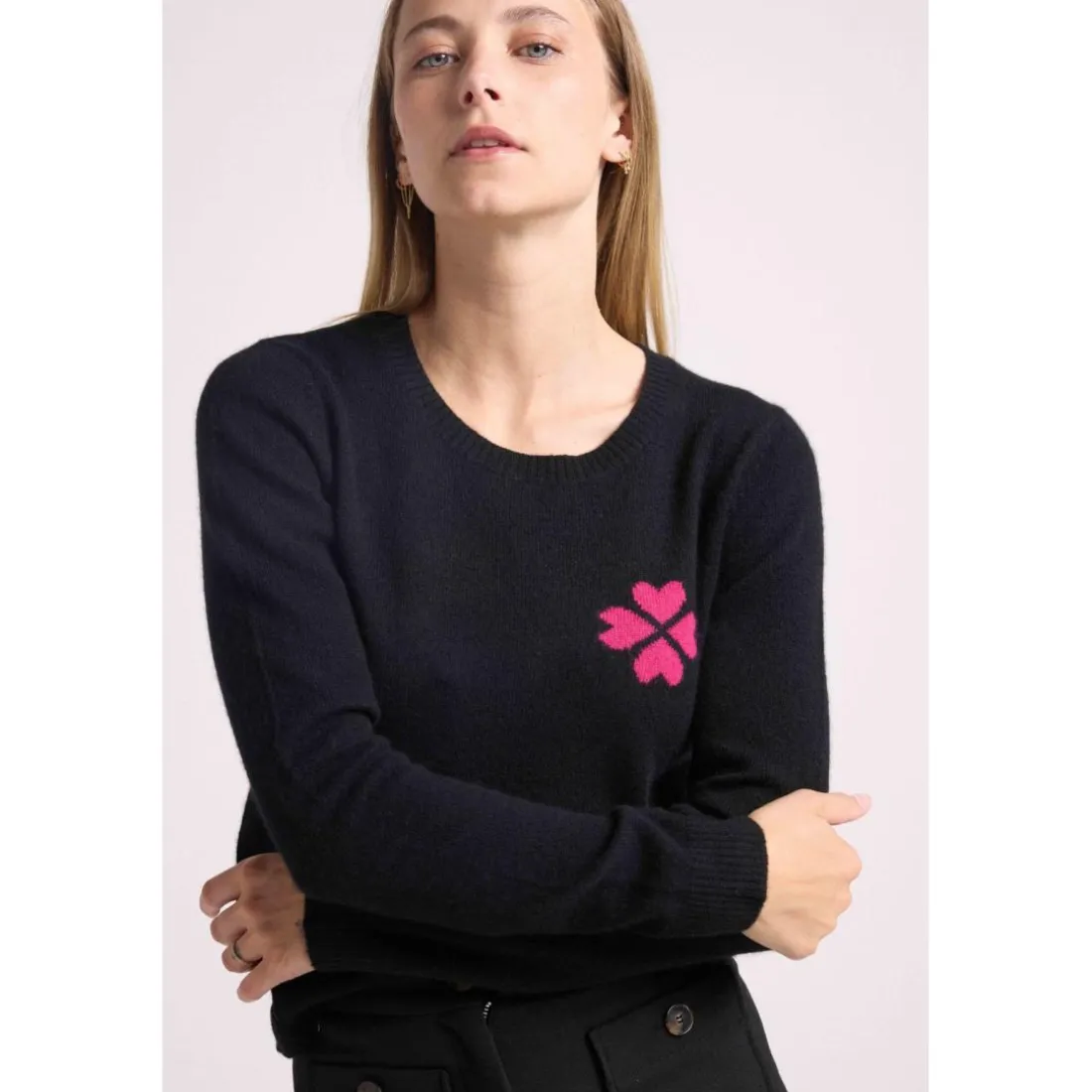 Pull col rond trefle en cœurs LUCKY en cachemire noir