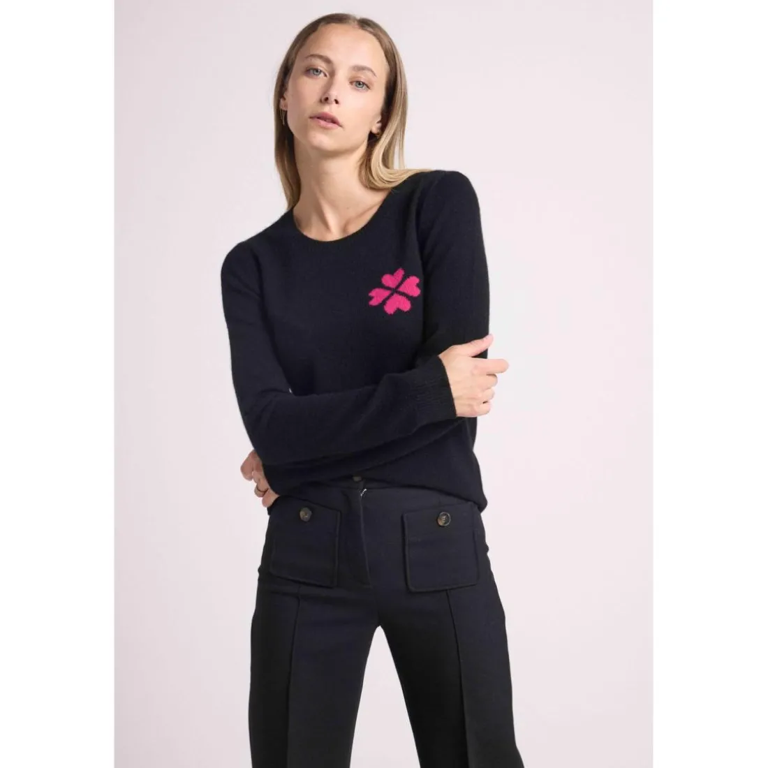 Pull col rond trefle en cœurs LUCKY en cachemire noir