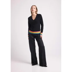 Pull col V arc en ciel rib ZORA en cachemire noir