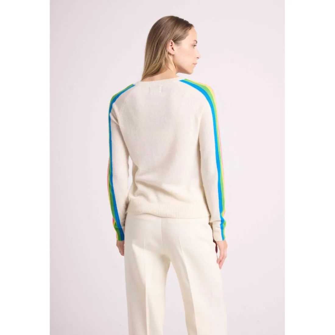 Pull col V manches bandes arc en ciel JAVA en cachemire blanc casse