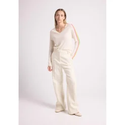 Pull col V manches bandes arc en ciel JAVA en cachemire blanc casse