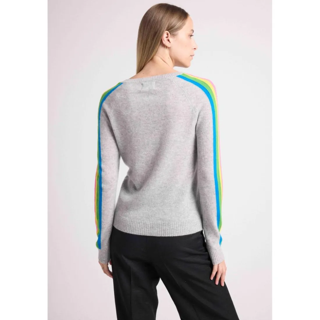 Pull col V manches bandes arc en ciel JAVA en cachemire gris perle