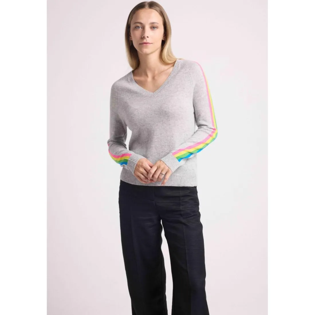 Pull col V manches bandes arc en ciel JAVA en cachemire gris perle