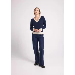 Pull col V rib contraste ZEPHANA en cachemire bleu marine et rib blanc