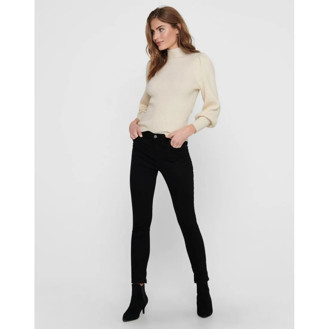 Pull en maille Col haut Manches longues blanc