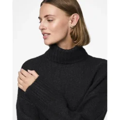 Pull en maille col montant noir Beth