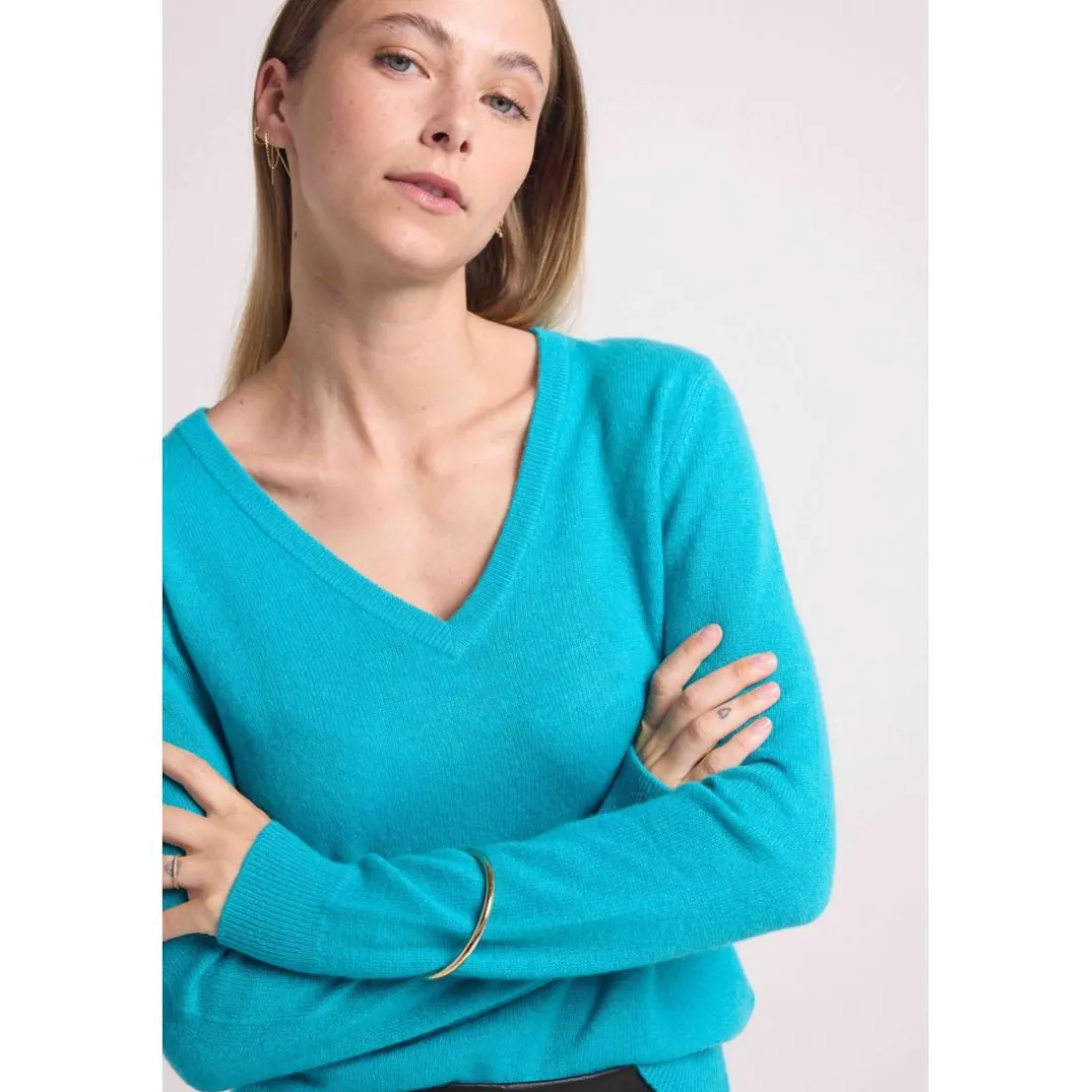 Pull femme col V ZEFINA en cachemire bleu turquoise