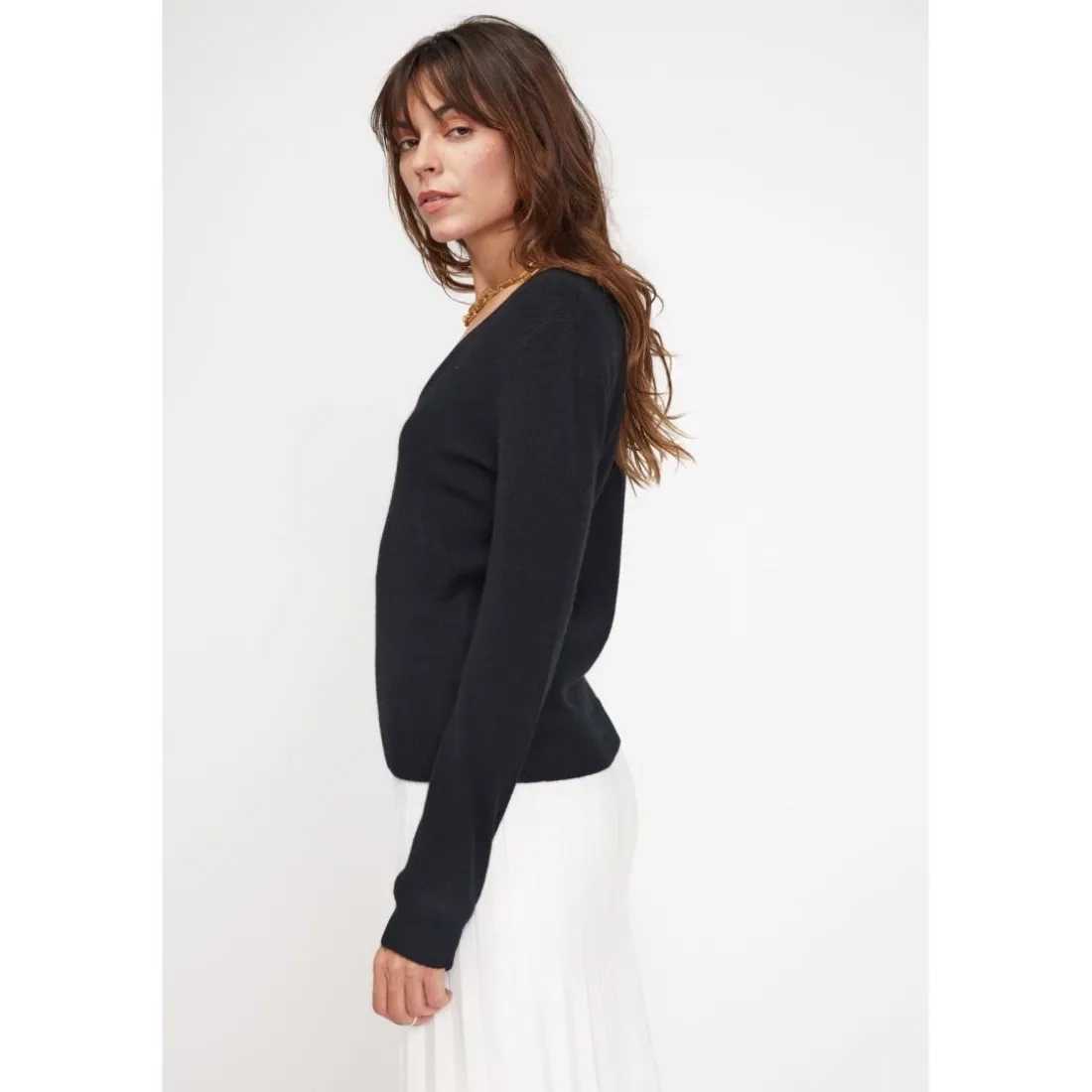 Pull femme col V ZEFINA en cachemire noir