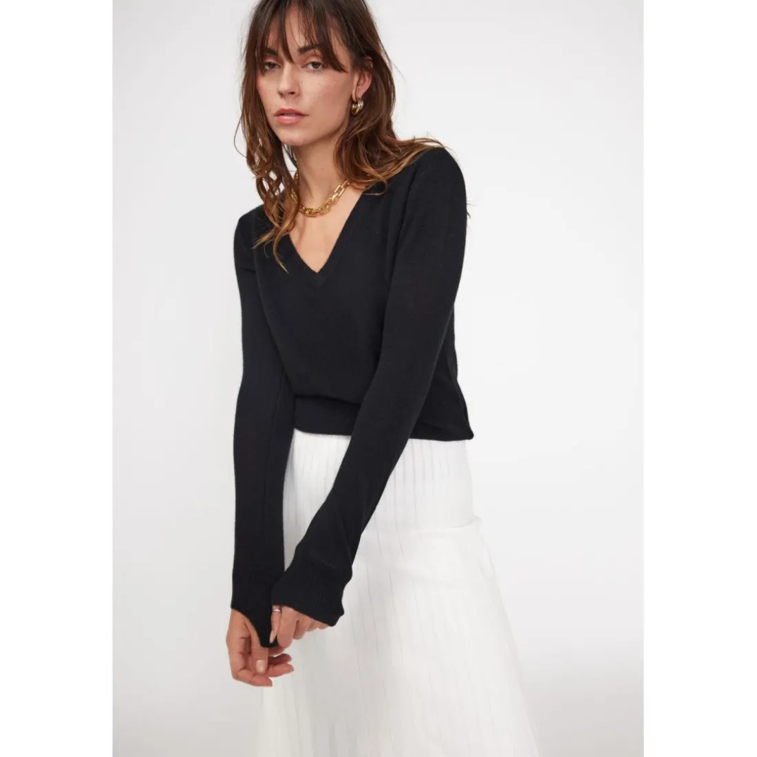 Pull femme col V ZEFINA en cachemire noir