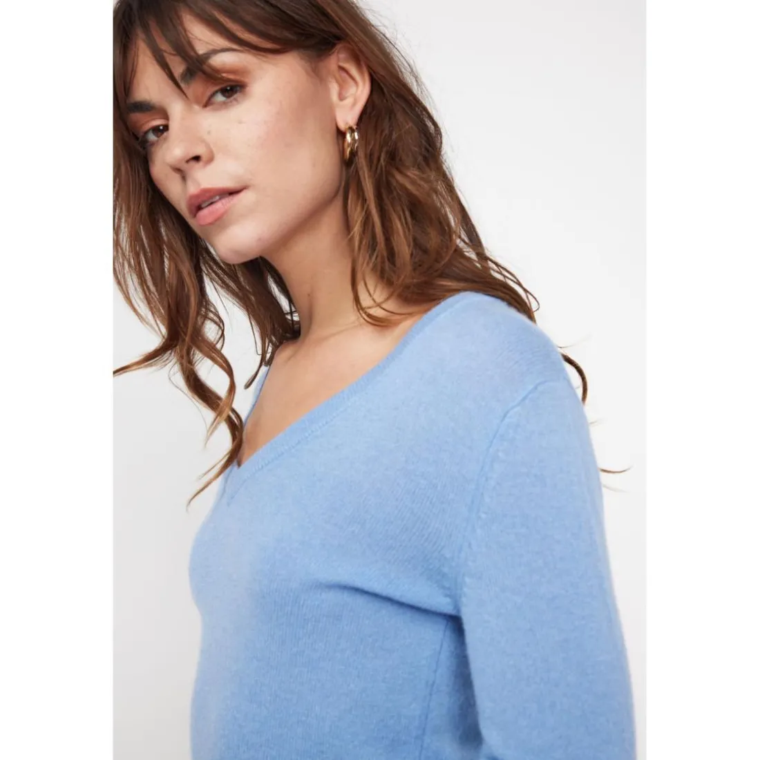 Pull femme col V ZEFINA en cachemire bleu ciel