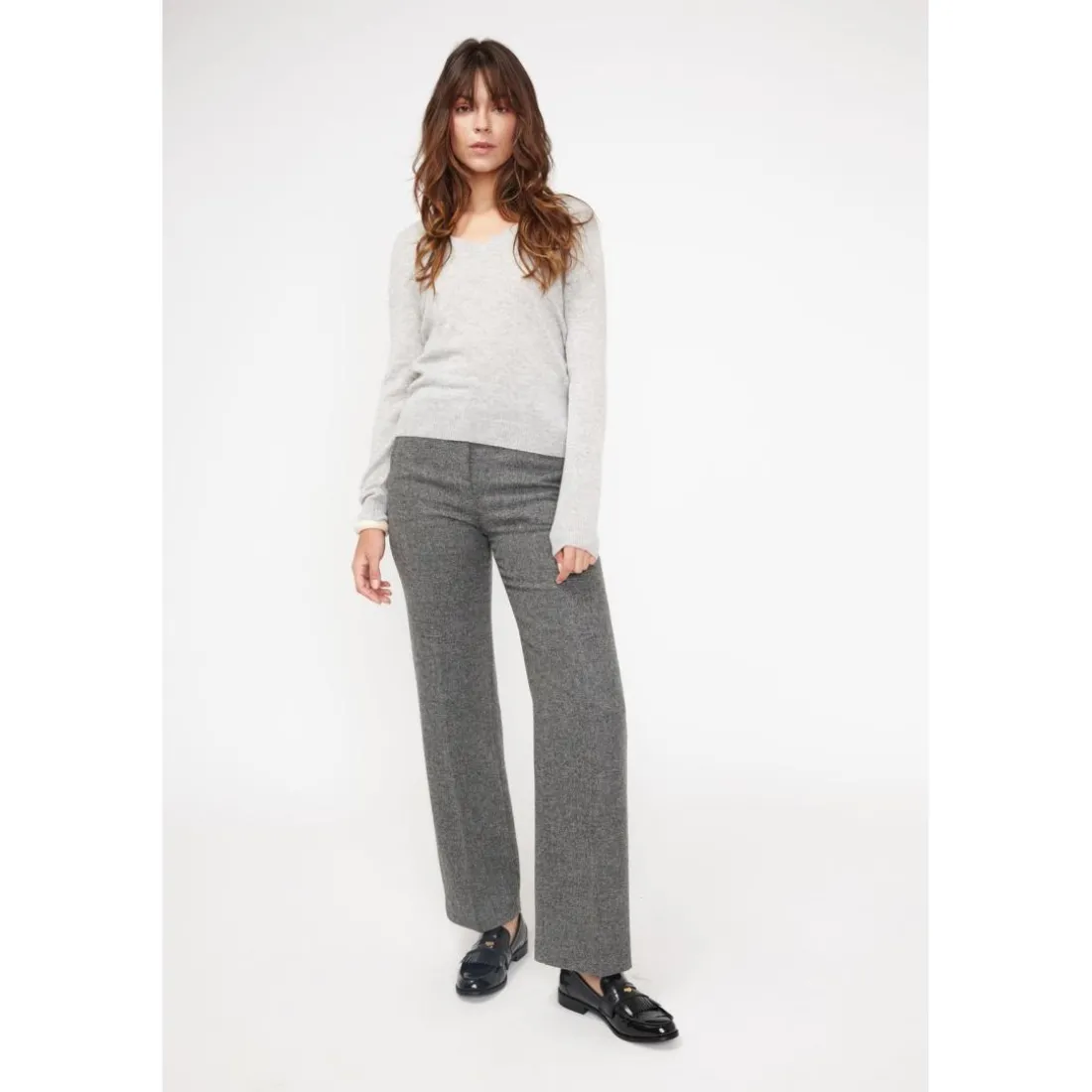 Pull femme col V ZEFINA en cachemire gris perle