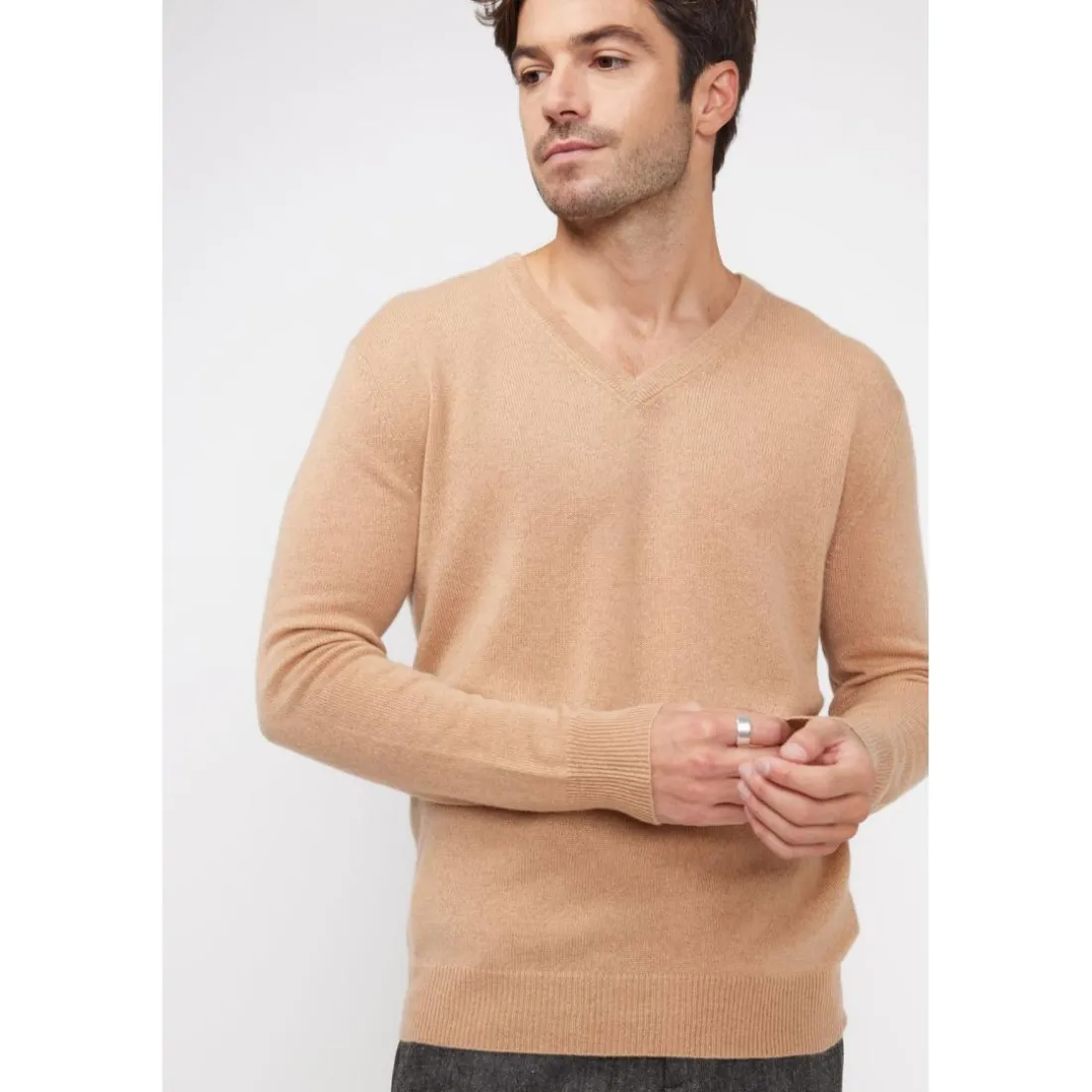 Pull homme col V ZAHER en cachemire beige
