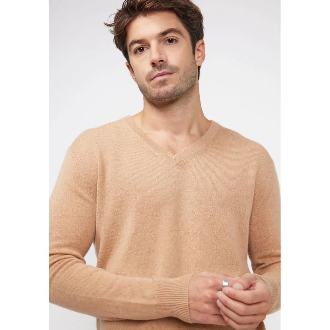 Pull homme col V ZAHER en cachemire beige
