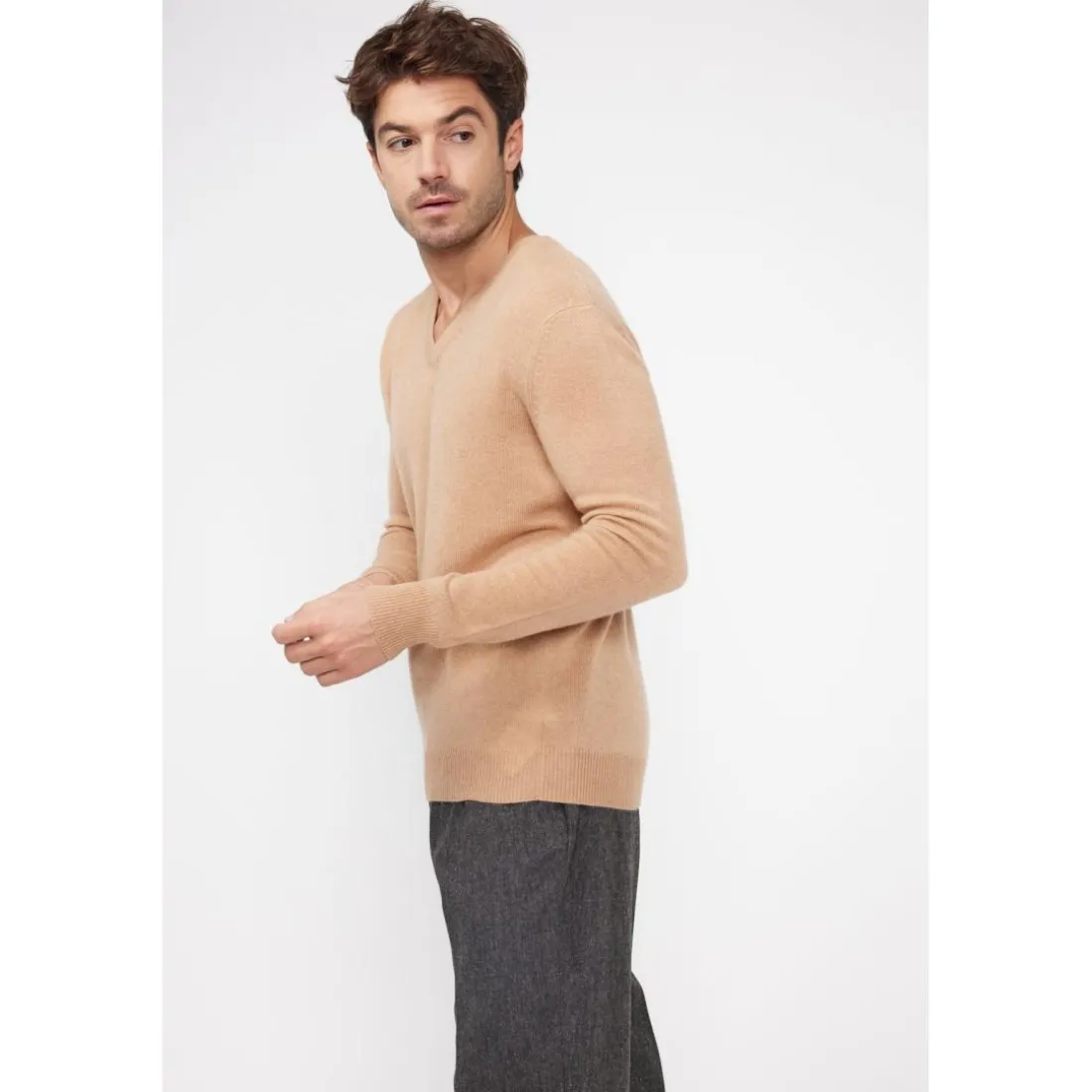 Pull homme col V ZAHER en cachemire beige