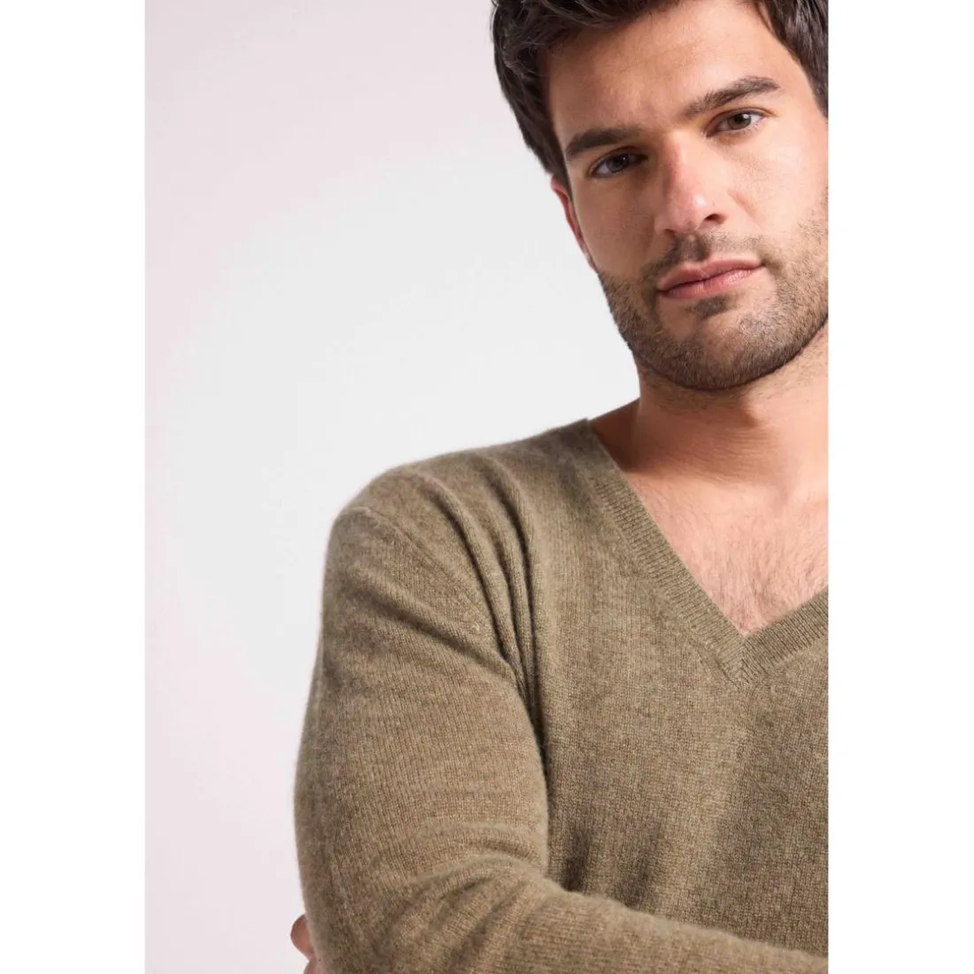 Pull homme col V ZAHER en cachemire kaki