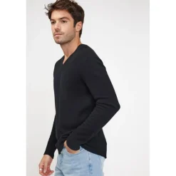 Pull homme col V ZAHER en cachemire noir