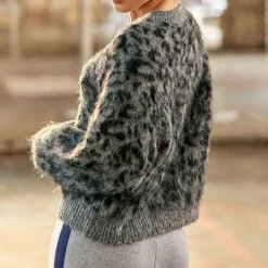 Pull MAY à imprimé léopard gris et noir