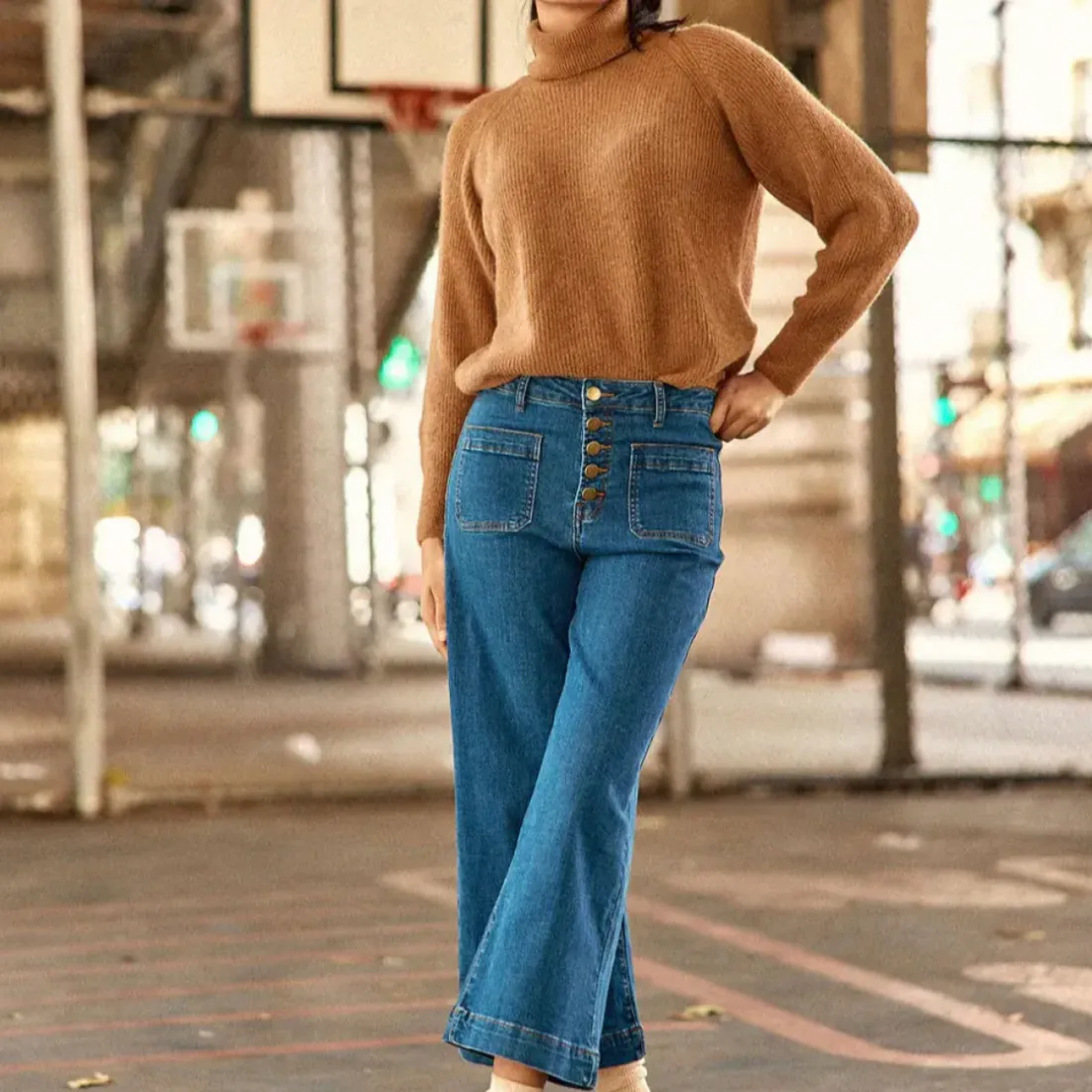 Pull MONA camel