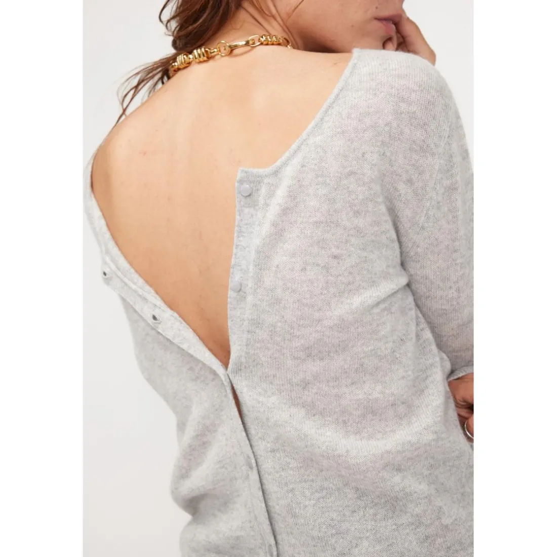 Pull reversible a boutons femme ZENIA en cachemire gris perle