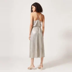 Robe à bretelles ajustables brillante argent