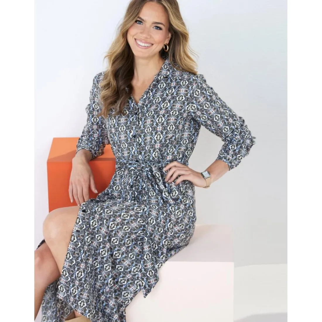 Robe chemise à manches longues avec ceinture - Kaki