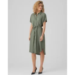 Robe chemise Regular Fit Col chemise Manches courtes Au-dessus du genou vert en viscose