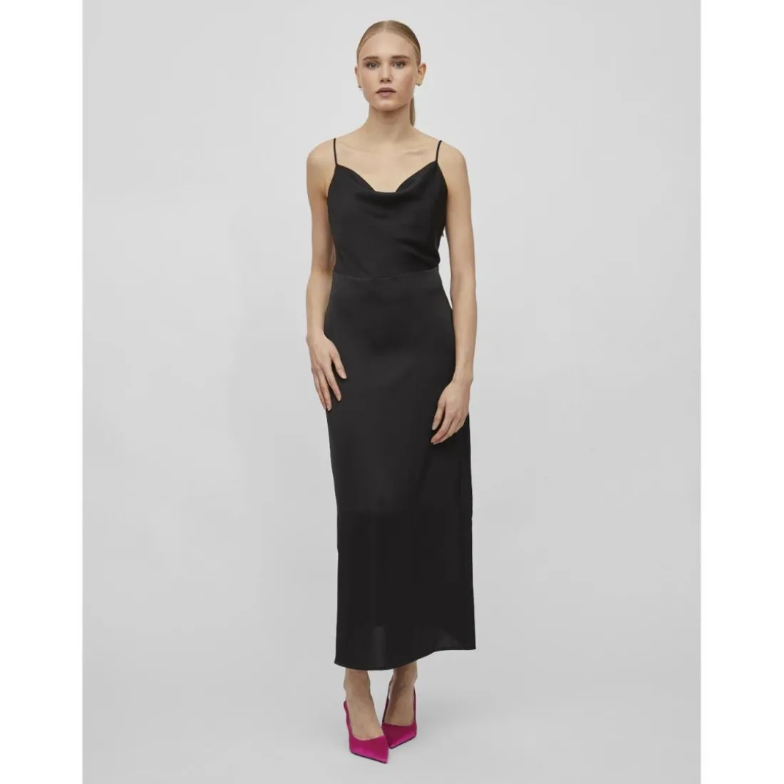 Robe col en v noir Anya