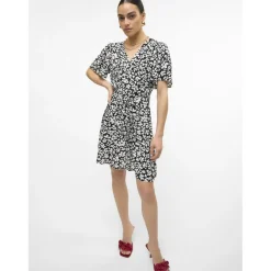 Robe court col en v manches larges manches courtes noir Kai