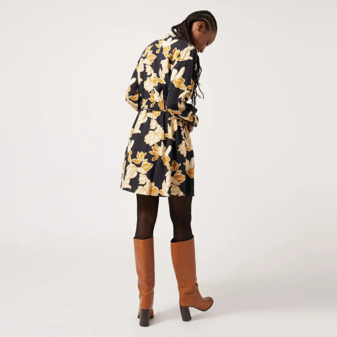 Robe courte ç manches longues imprimée floral noir