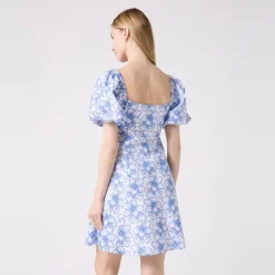 Robe courte brodée en coton écru