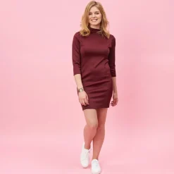 Robe courte cintrée col montant manches 3/4 femme - Rouge