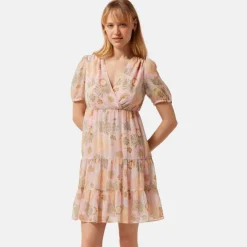 Robe courte cintrée imprimée vert