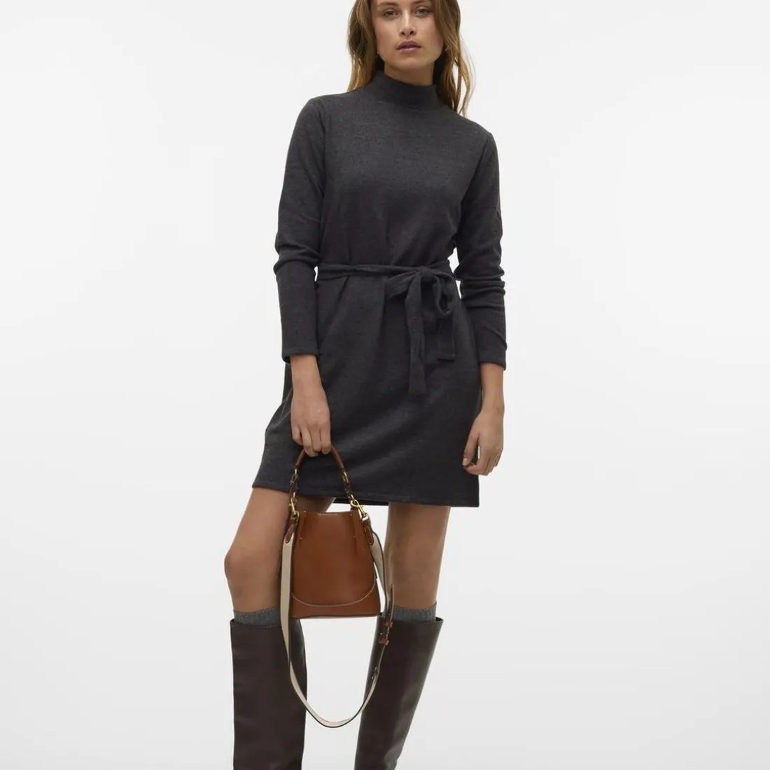 Robe courte en polyester Bella noir