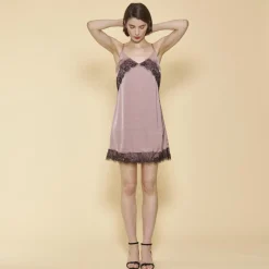 Robe courte fines bretelles ajustables col V et dentelle femme - Rose Pâle