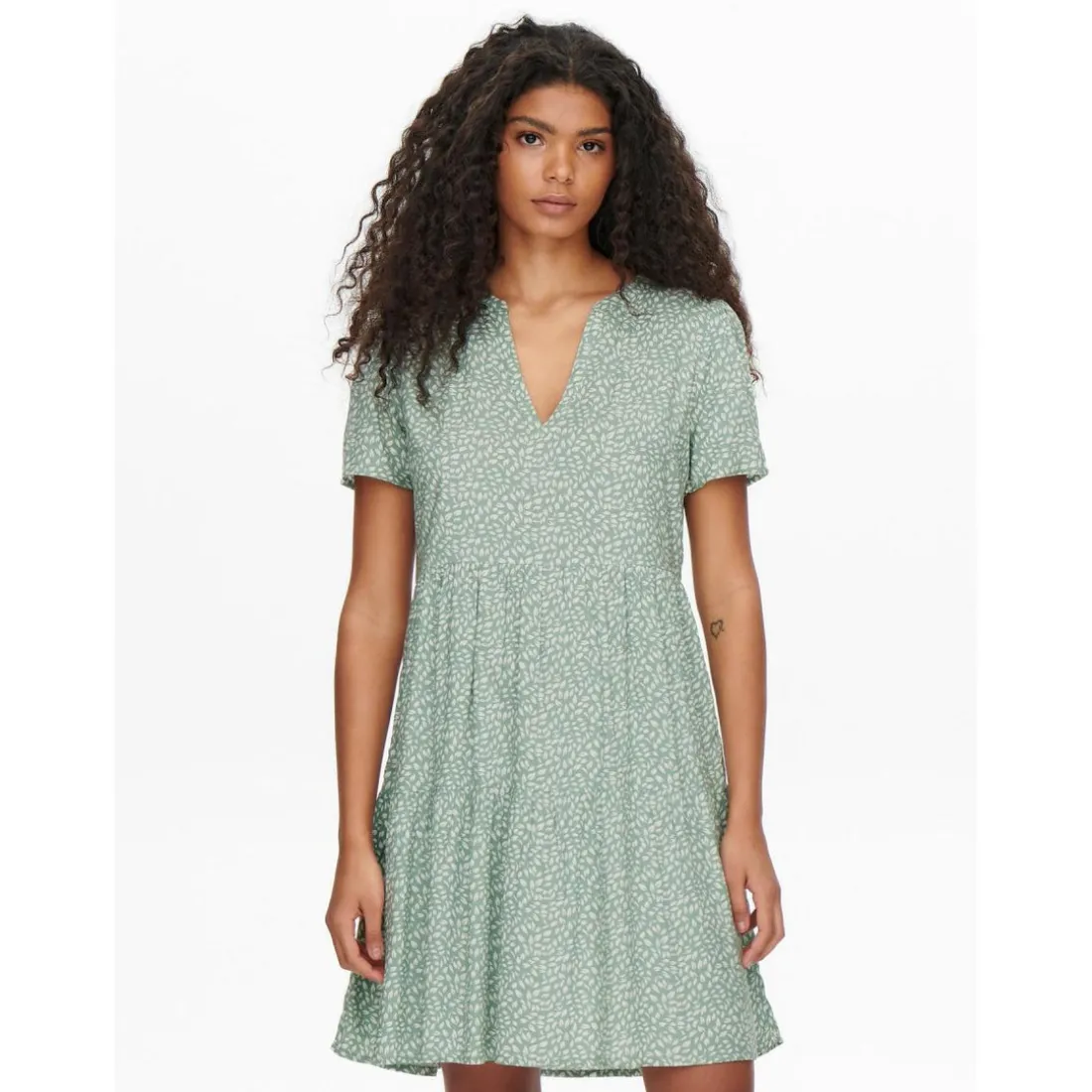 Robe courte Imprimé all over Col en V Manches courtes Au-dessus du genou vert