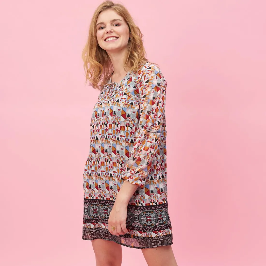 Robe courte imprimée col V et cordons manches longues élastiquées femme - Imprimé Beige multicolore