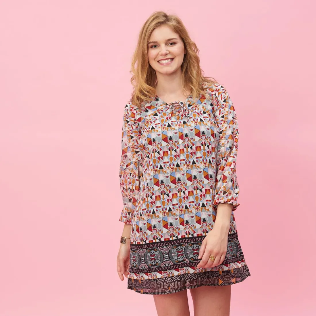Robe courte imprimée col V et cordons manches longues élastiquées femme - Imprimé Beige multicolore