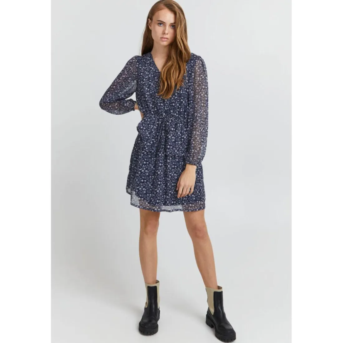 Robe courte manches longues bleue