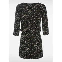 Robe droite ceinturée
