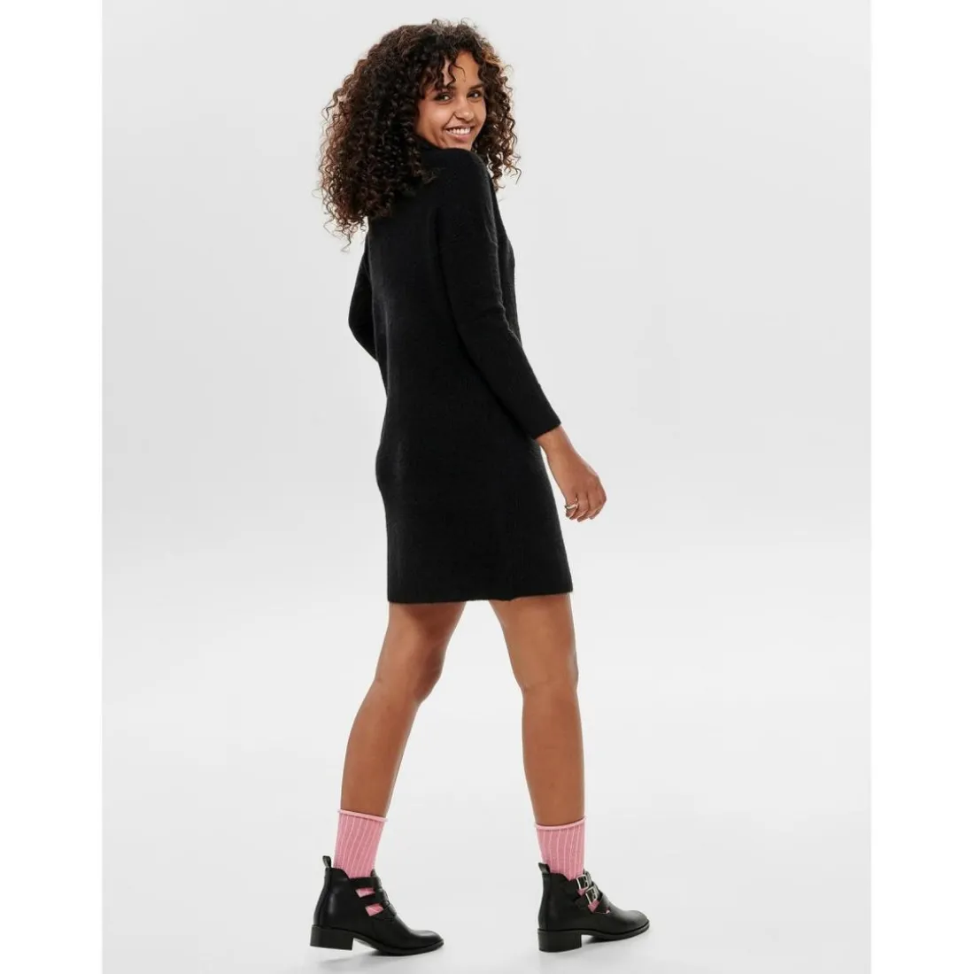 Robe en maille Col bénitier Manches 3/4 Au-dessus du genou noir