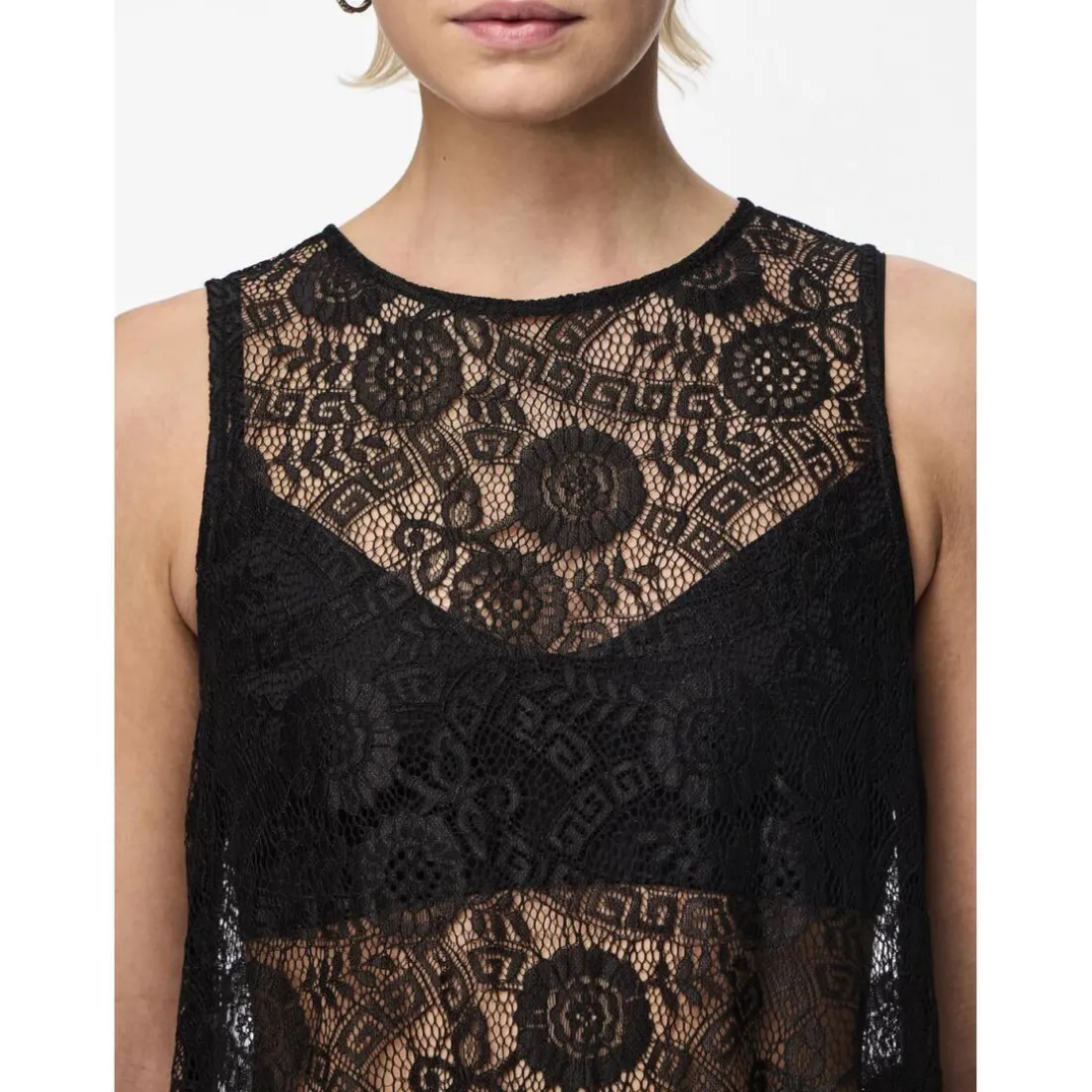Robe longue en dentelle Colline noir Anya