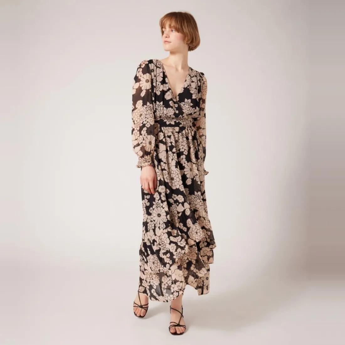 Robe longue imprimée cache-coeur noir