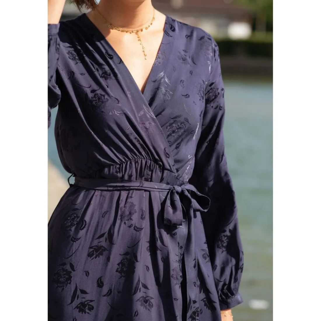 Robe mi-longue bleue DANA bleu marine en viscose