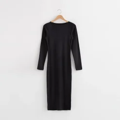 Robe mi-longue en maille col bateau gris
